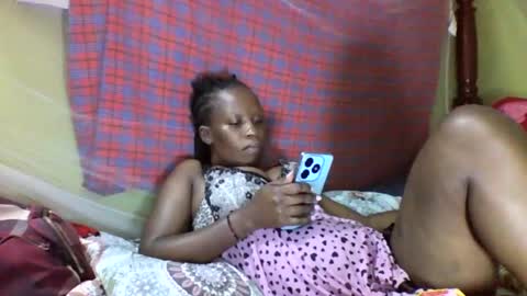 Snapshot of cinddy_14 chatting on December 2024 05:22:02 PM cinddy 14 online show from December 2024 05:22:02 PM