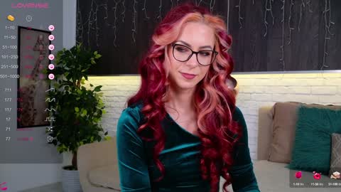 Snapshot of cindefucknrella chatting on January 2025 08:39:01 AM Riya online show from January 2025 08:39:01 AM