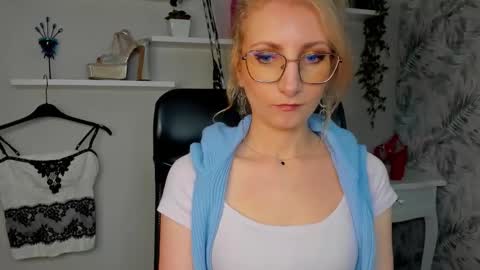 Cinderella online show from March 2026 07:24:02 AM