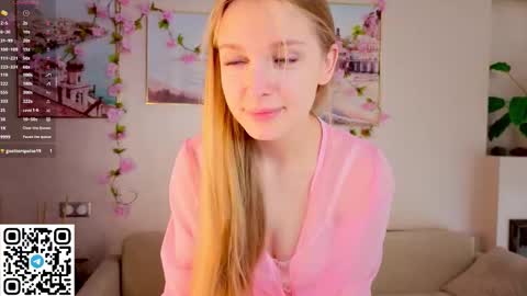 Snapshot of cindyreming01 chatting on October 2025 07:14:02 AM indy online show from October 2025 07:14:02 AM