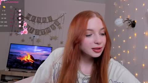 Snapshot of cinnabongirls chatting on December 2024 01:13:02 PM Maddy online show from December 2024 01:13:02 PM