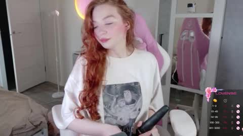 Snapshot of cinnabongirls chatting on November 2025 06:26:01 PM Maddy online show from November 2025 06:26:01 PM