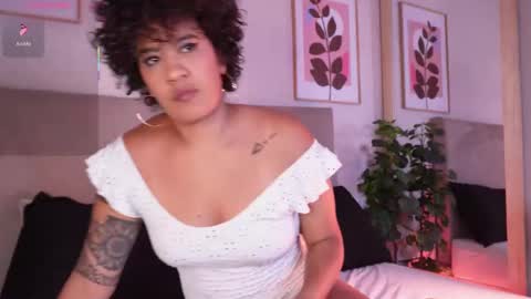 Amber online show from September 2025 07:59:01 PM