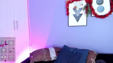 Snapshot of cinnamon_kyla chatting on December 2024 06:53:02 PM cinnamon_kyla online show from December 2024 06:53:02 PM