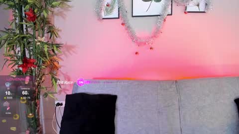 Snapshot of cinnamon_kyla chatting on December 2024 06:27:02 PM cinnamon_kyla online show from December 2024 06:27:02 PM