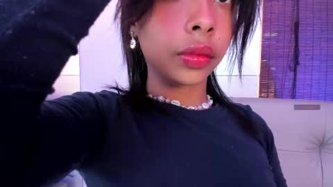 Snapshot of cinnamon_kyla chatting on March 2025 05:29:01 PM cinnamon_kyla online show from March 2025 05:29:01 PM