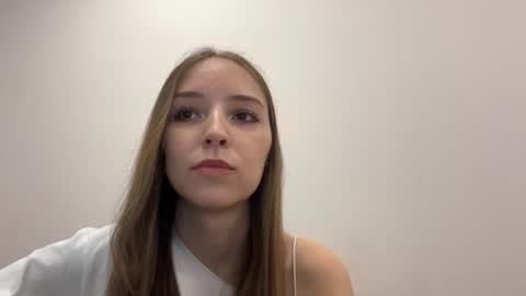 Aurora online show from April 2026 03:30:02 PM