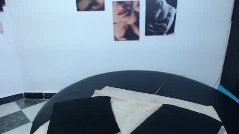 Snapshot of cinthya_dan chatting on November 2025 06:31:02 PM Cinthya online show from November 2025 06:31:02 PM