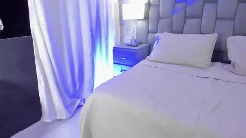 Snapshot of cintiacolins chatting on December 2024 03:15:01 AM CintiaCollins online show from December 2024 03:15:01 AM