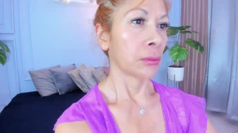  CINTIA  online show from April 2026 11:24:02 AM