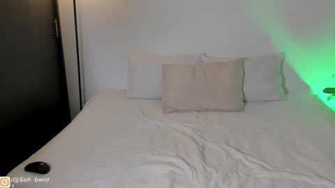 Sofia OF    online show from December 2025 07:43:01 PM