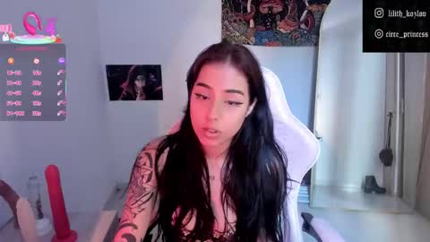 Paulina online show from December 2025 09:34:02 PM