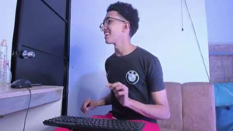 Snapshot of cj_davis1 chatting on October 2025 03:05:01 AM cj_davis1 online show from October 2025 03:05:01 AM