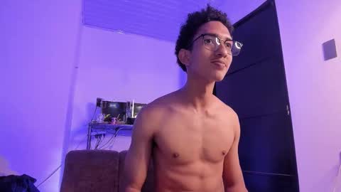 Snapshot of cj_davis1 chatting on November 2025 06:47:02 AM cj_davis1 online show from November 2025 06:47:02 AM