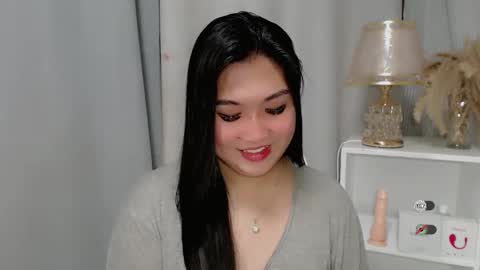 Snapshot of claire_wntr chatting on June 2026 05:58:01 AM CLAIRE online show from June 2026 05:58:01 AM
