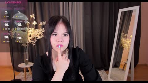 Claire Faers online show from December 2024 09:13:01 AM