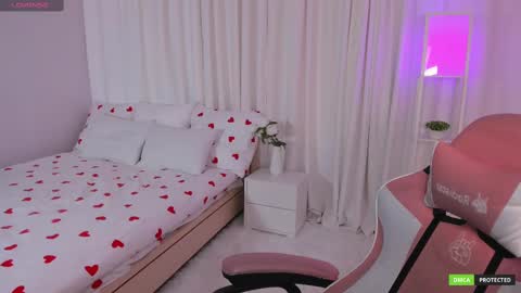 Claire Faers online show from March 2025 09:29:01 AM