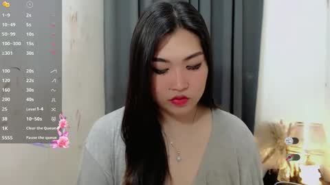 CLAIRE online show from November 2025 04:11:02 AM