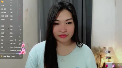 CLAIRE online show from November 2025 05:17:01 AM