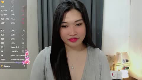 CLAIRE online show from December 2025 05:01:01 AM