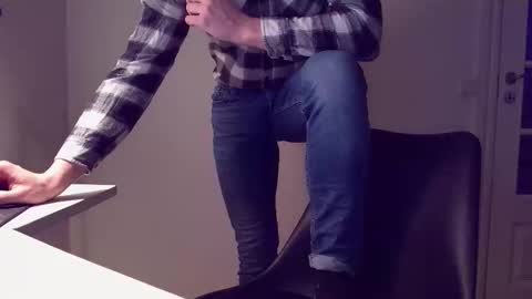 clamshive7 online show from January 2026 03:36:02 PM