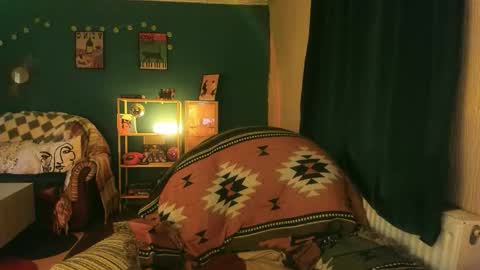 Snapshot of clancyosbourne chatting on November 2025 06:42:02 PM Clancy online show from November 2025 06:42:02 PM