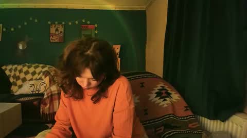 Snapshot of clancyosbourne chatting on November 2025 07:03:01 PM Clancy online show from November 2025 07:03:01 PM