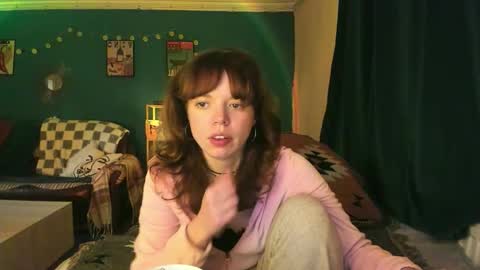 Snapshot of clancyosbourne chatting on November 2025 06:48:02 PM Clancy online show from November 2025 06:48:02 PM