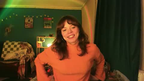 Snapshot of clancyosbourne chatting on November 2025 09:03:01 PM Clancy online show from November 2025 09:03:01 PM