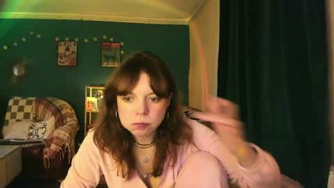 Snapshot of clancyosbourne chatting on November 2025 07:15:01 PM Clancy online show from November 2025 07:15:01 PM