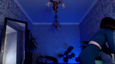 Snapshot of clara_bendover chatting on January 2025 07:22:01 PM Clara online show from January 2025 07:22:01 PM