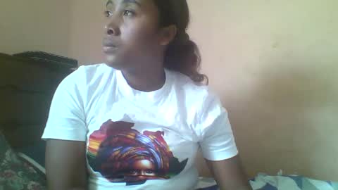 Clarah0123 online show from September 2025 09:22:02 AM