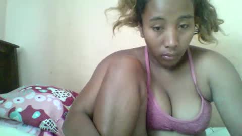 Clarah0123 online show from October 2025 08:13:01 AM