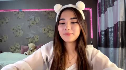 Yuna online show from November 2025 11:25:01 AM