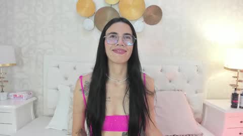 Snapshot of clarisse28 chatting on February 2025 07:29:01 PM Mistress Clarisse online show from February 2025 07:29:01 PM