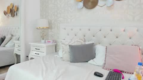 Snapshot of clarisse28 chatting on February 2025 10:32:01 PM Mistress Clarisse online show from February 2025 10:32:01 PM