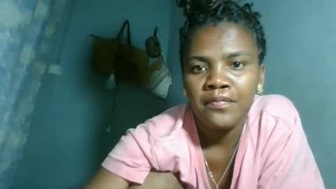 Snapshot of clarisse98 chatting on December 2025 02:03:01 PM clarisse98 online show from December 2025 02:03:01 PM