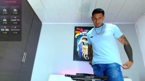 Snapshot of clark__ken chatting on February 2025 06:15:02 PM Juanpaindependent model online show from February 2025 06:15:02 PM