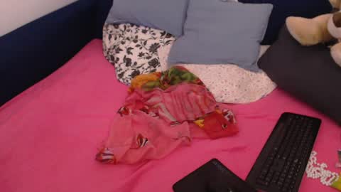 Snapshot of classy_lydya chatting on December 2024 07:00:02 PM Lydya online show from December 2024 07:00:02 PM