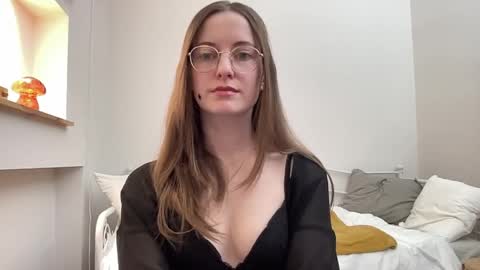 classyandgirly online show from April 2026 07:14:01 PM