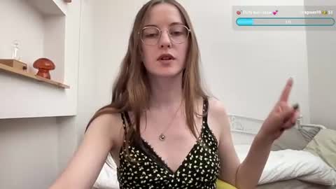 Snapshot of classyandgirly chatting on August 2026 06:13:01 PM classyandgirly online show from August 2026 06:13:01 PM