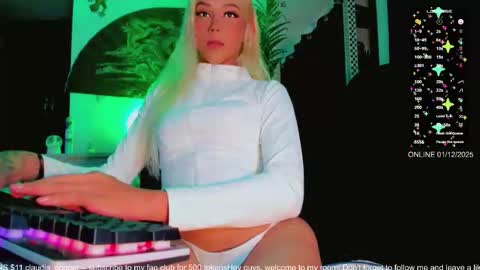   online show from December 2025 03:12:02 AM