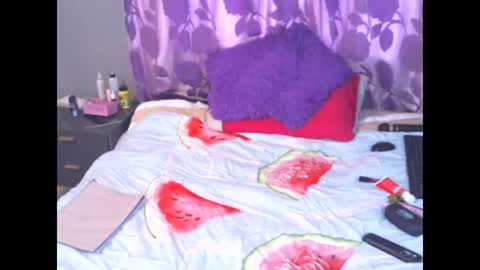 claudine valencia online show from December 2024 08:30:02 AM