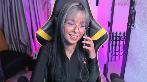 Demon online show from October 2025 10:49:02 PM