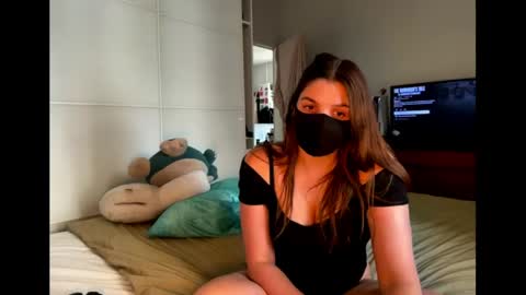Snapshot of clementine75009 chatting on May 2026 02:55:01 PM clementine75009 online show from May 2026 02:55:01 PM
