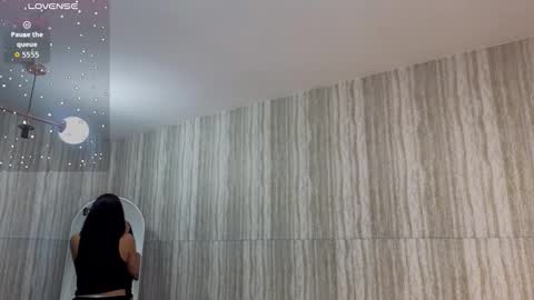 Clementine online show from September 2025 02:34:01 AM