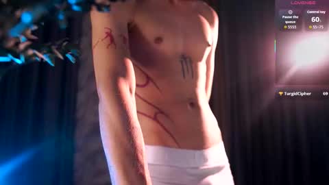 Snapshot of cleo_stringer20 chatting on February 2026 08:04:01 AM Cleo online show from February 2026 08:04:01 AM