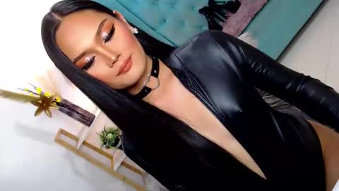 Snapshot of cleofex chatting on November 2025 12:22:01 AM Cleo online show from November 2025 12:22:01 AM