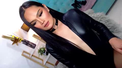 Snapshot of cleofex chatting on December 2025 01:33:02 AM Cleo online show from December 2025 01:33:02 AM