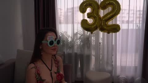 Cleopatra online show from January 2025 10:52:02 AM